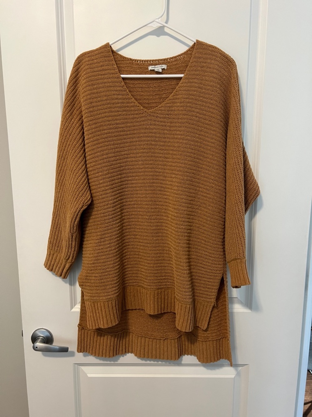 Chunky V-Neck Oversized Sweater in Camel